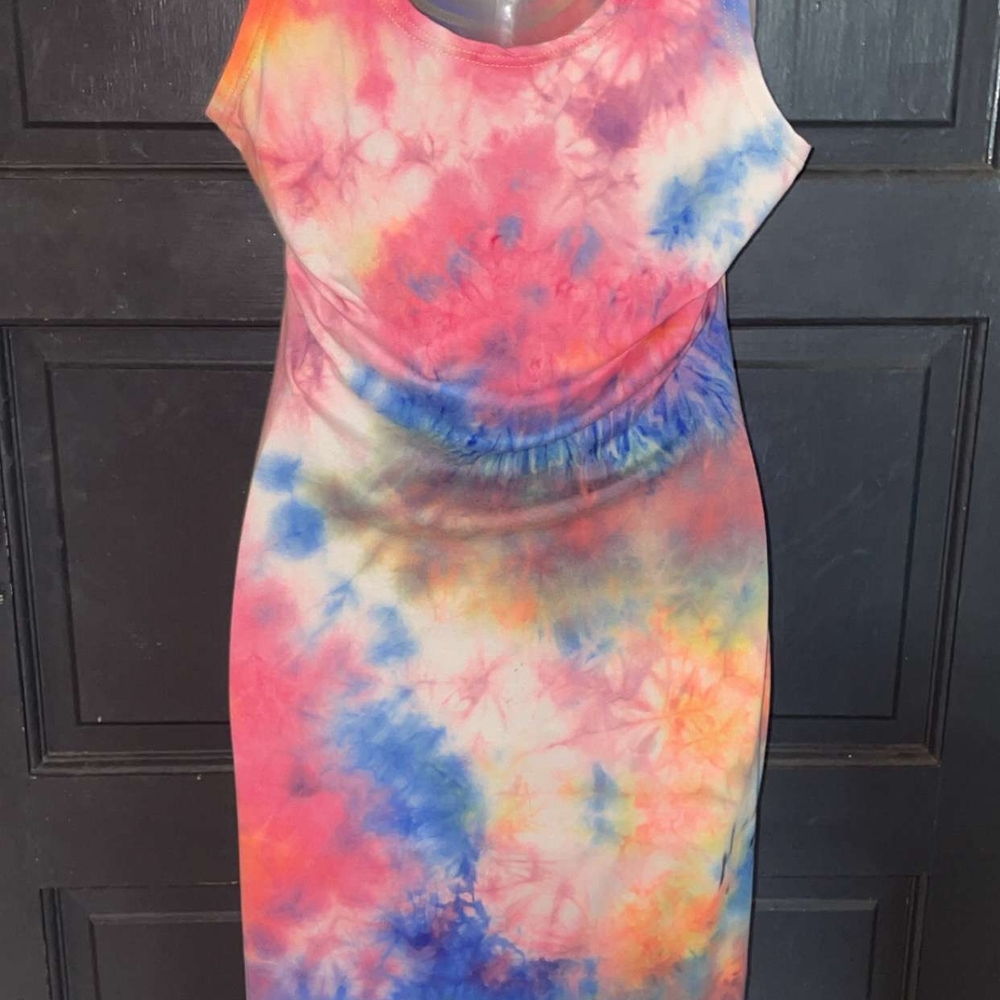 Tie-Dye Sleeveless Dress